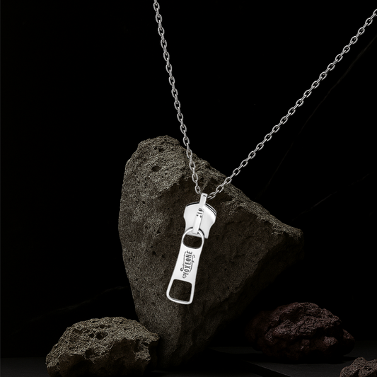 WHITE GOLD NECKLACE